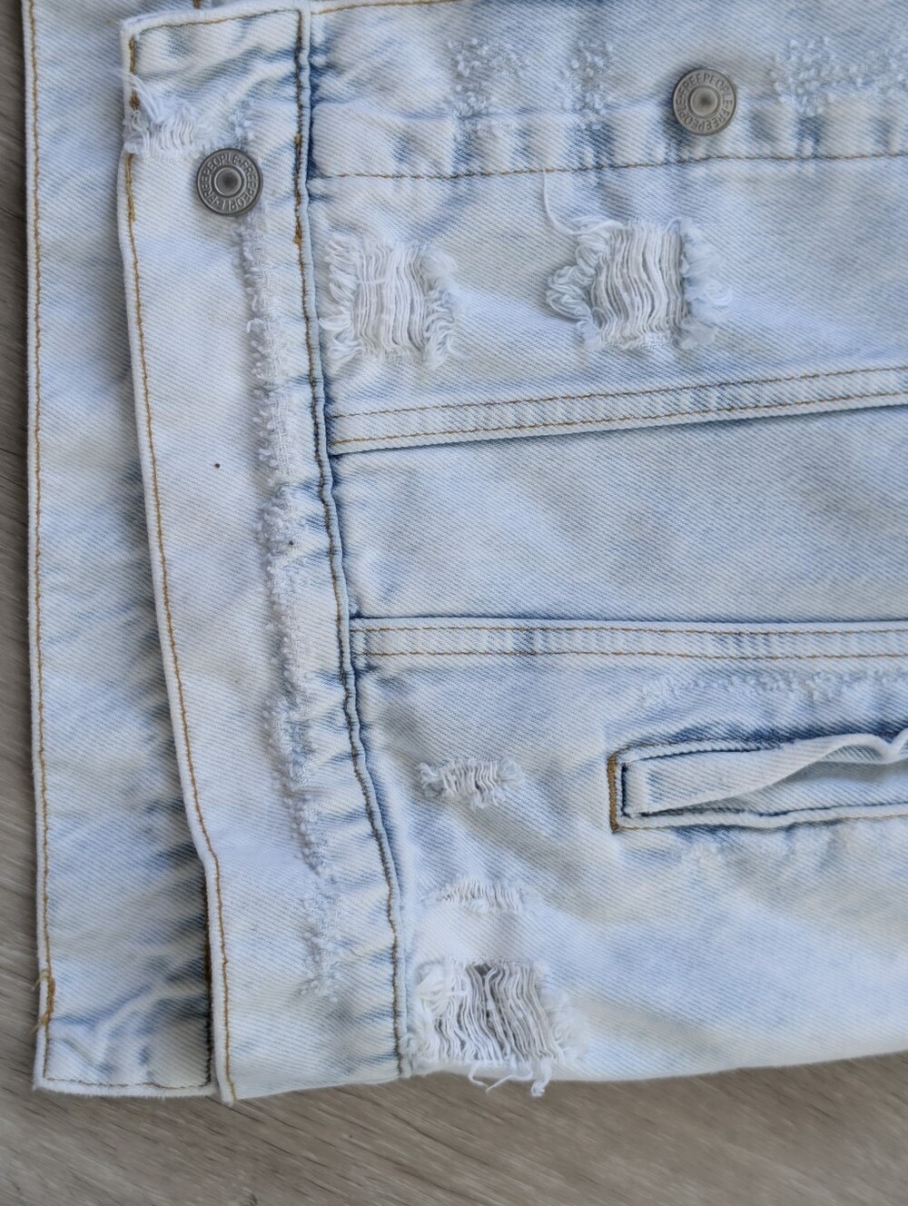 We The free, Light Wash, Long, Distressed, Trucker Denim Jacket - Women M/L - Picture 8 of 12